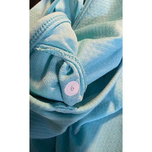 Womens Lululemon No Limits Racerback Tank Top Blue Missing Bra Inserts size 6 - Picture 5 of 7